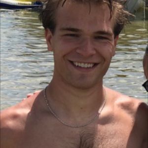 Meet your Posher, Zachary